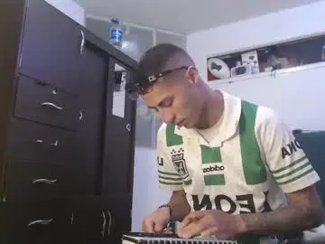 Chaturbate Sex Cam of sr_porn01