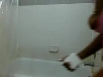 bambinokitt3n from chaturbate