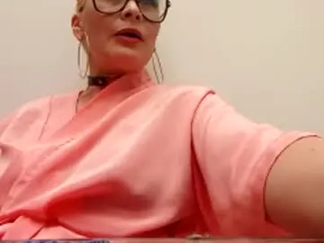 Chaturbate Free Live Porn of candiegilson__