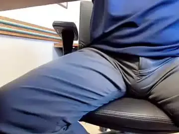 Chaturbate Nude Webcam of countryboy_10