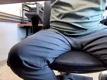 Chaturbate Live Sex Cam of countryboy_10