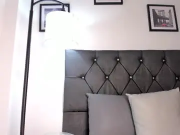 Chaturbate Live Sex Cam of noah_johes