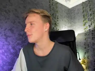 Chaturbate Live Sex Cam of alex__sweet