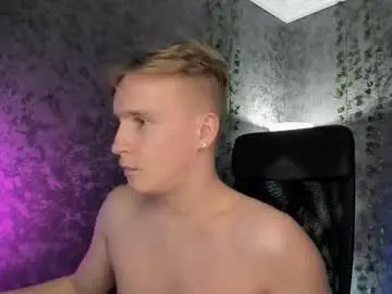 Chaturbate Live Sex Cam of alex__sweet