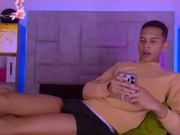 Chaturbate Live Porn of dilam_alfonzo