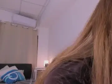 Chaturbate Live Sex of mia_meows