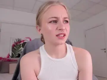 Chaturbate Live Porn of mia_meows