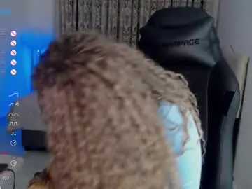 Chaturbate Nude Webcam of _just_a_queen_3