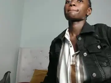 africanpetitequeen from chaturbate