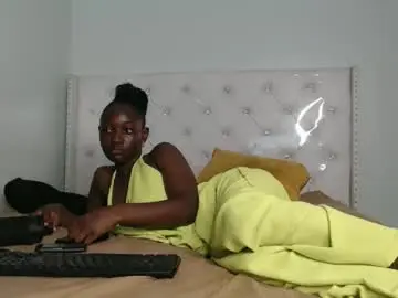 Chaturbate Live Sex Cam of africanpetitequeen