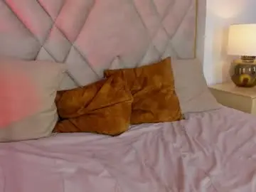 Chaturbate Live Sex Cam of chloe_wilson7