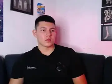 Chaturbate Live Porn of james_cr