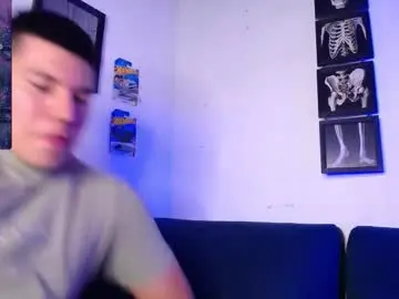 Chaturbate Live Sex Cam of james_cr