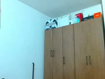 Chaturbate Watch Live Sex Cams of kinkybabies_