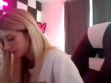 Chaturbate Live Sex Cam of parisbaby2000