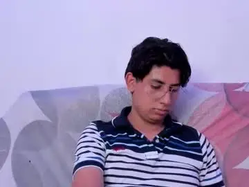 Chaturbate Free Porn Cam of reylatino24