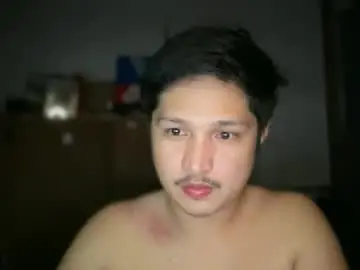 Chaturbate Live Sex Cam of tuling1