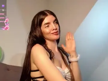 alahia_sky from chaturbate