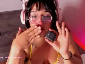 Chaturbate Nude Webcam of emilycollei