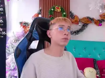 Chaturbate Sex Cam of naughty__chris