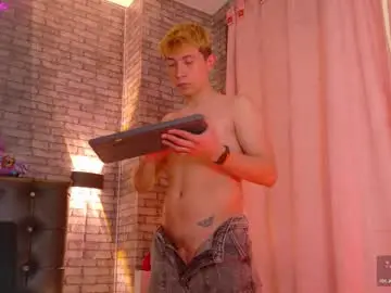 Chaturbate Adult Webcam of naughty__chris