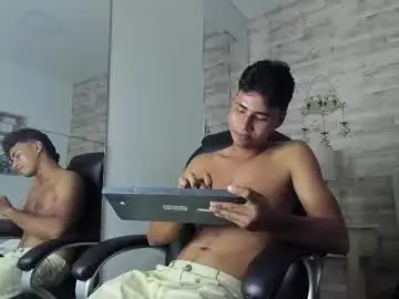 Chaturbate Adult Webcam of simon_pernia