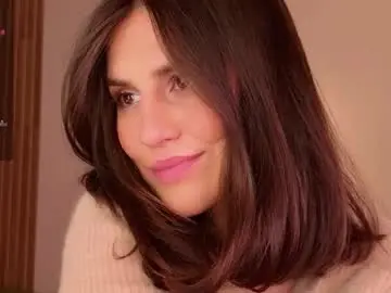 _esmeraldiyaa_ from chaturbate