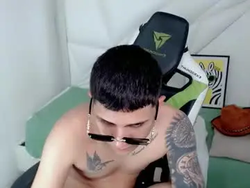 Chaturbate Adult Video Chat of black_diamondd_