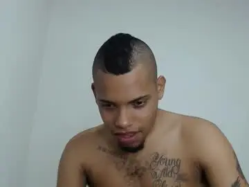 Chaturbate Live Sex Cam of drako_monstercock