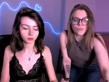 Chaturbate Live Sex Cam of kitniss_dreamy