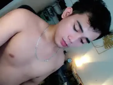 Chaturbate Best live sex cam show of urpinoy_cummer