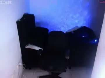 Chaturbate Watch Live Sex Cams of andrew__harriss