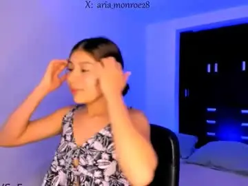 Chaturbate Live Sex Cam of aria_monroee