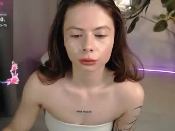 Chaturbate Live Sex Cam of chloeesummerss