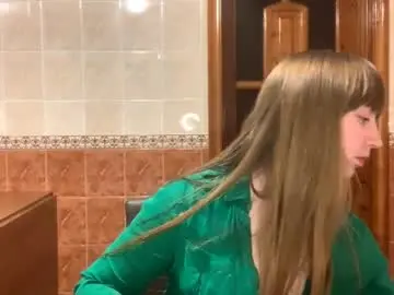 Chaturbate Sex Cam of maroonmoon_