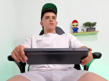 Chaturbate Private Sex Chat of mikecooper_