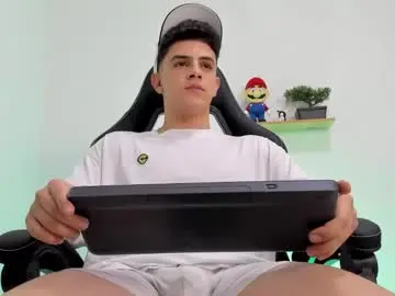 Chaturbate Live Sex of mikecooper_