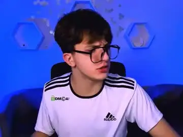 Chaturbate Nude Webcam of travis_wolf_