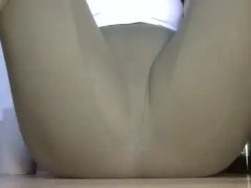 Chaturbate Watch Live Sex Cams of wet_pants2022