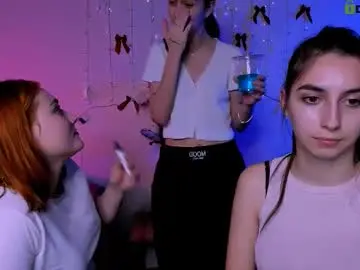 Chaturbate Sex Chat of _mila_fire