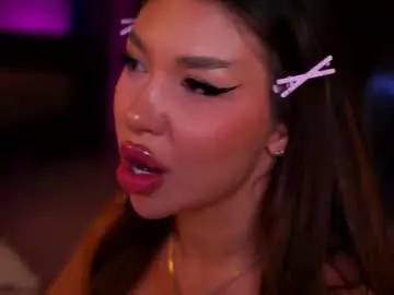 cassyelips from chaturbate