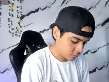 Chaturbate Best live sex cam show of edy_play1