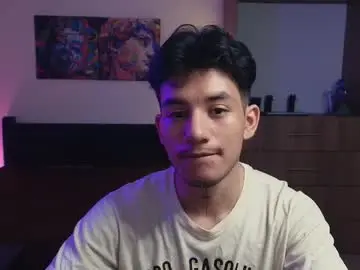 Chaturbate Live Sex of kikeruiz_19