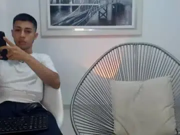 Chaturbate Best live sex cam show of valen_and_paul_