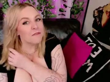 Chaturbate Live Sex Cam of blondejj