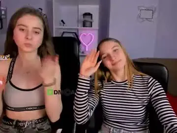 Chaturbate Live Sex of rebecca_smile_