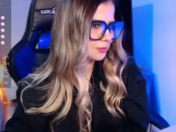 Chaturbate Watch Live Sex Cams of avrill_morgan