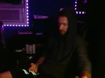 Chaturbate Watch Live Sex Cams of colevan2390