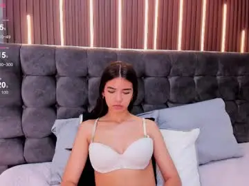 Chaturbate Nude Webcam of emma_doll7