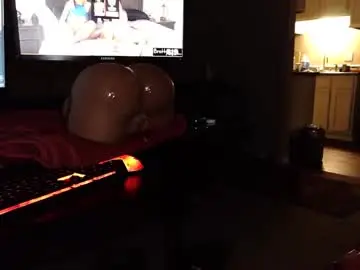 pleasureking64 from chaturbate